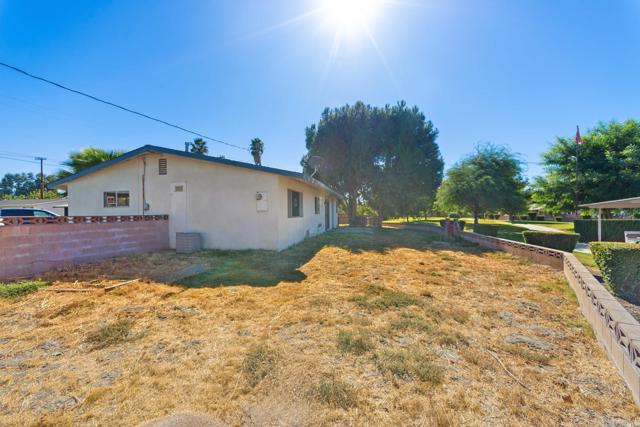 Detail Gallery Image 16 of 16 For 160 Vivian Ln, Hemet,  CA 92543 - 2 Beds | 2 Baths