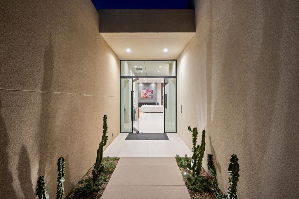 MLS #219135136DA image #1