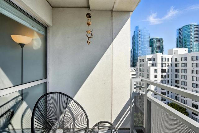 400 Beale Street, San Francisco CA: https://media.crmls.org/mediaz/299daed3-0ae4-49e8-add5-a69d89a98431.jpg