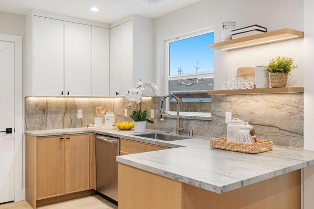 840 8th Avenue, Redwood City CA: https://media.crmls.org/mediaz/299df030-0ea2-4780-9210-423230a9f8ed.jpg