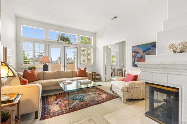 5609 Avenida De Parque, Rancho Santa Fe CA: https://media.crmls.org/mediaz/299e2595-b9c4-456a-9c12-2187173875db.jpg
