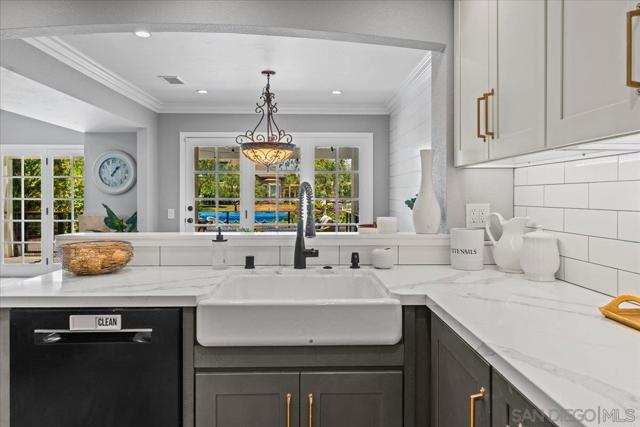 22682 S Canada Ct, Lake Forest CA: https://media.crmls.org/mediaz/299ee8e8-1eec-47f0-b51b-7a84e9b41a6e.jpg