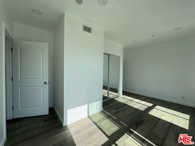 1330 Arapahoe Street, Los Angeles CA: https://media.crmls.org/mediaz/299eeca4-9ac0-47fd-9b52-d0946d9b682e.jpg