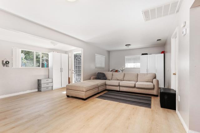 928 930 Osborne Street, Vista CA: https://media.crmls.org/mediaz/299f1e05-aacd-428e-b6f6-8e2e948ae7a5.jpg