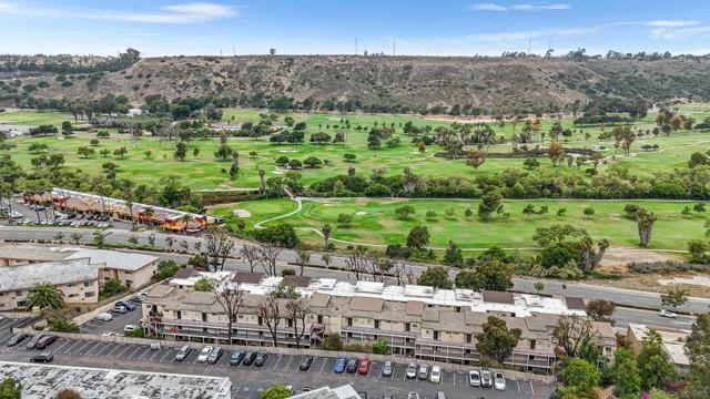 6675 Mission Gorge Rd, San Diego CA: https://media.crmls.org/mediaz/299f39e6-f786-462e-90d5-4c6be82da0cd.jpg