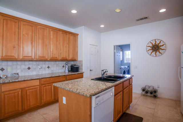 1224 Red Sea Avenue, Thermal CA: https://media.crmls.org/mediaz/299f6c53-e9d2-49fb-99ec-0aee94da1aa0.jpg