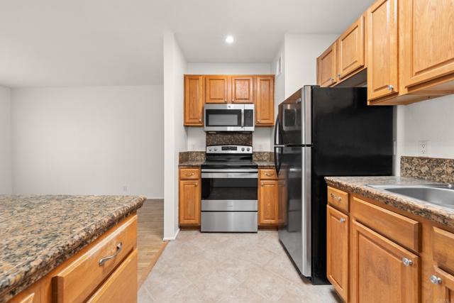 4329 Central Ave, San Diego CA: https://media.crmls.org/mediaz/299f7f0b-2434-464f-87d4-077608ce5ba8.jpg