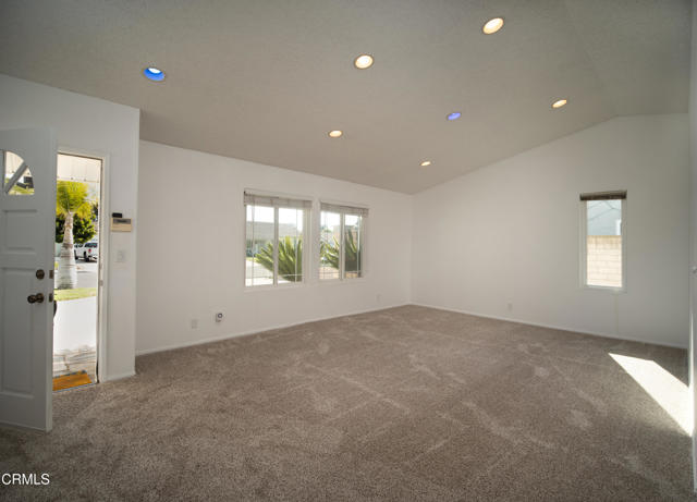 Detail Gallery Image 10 of 47 For 4381 Milpas St, Camarillo,  CA 93012 - 4 Beds | 2 Baths