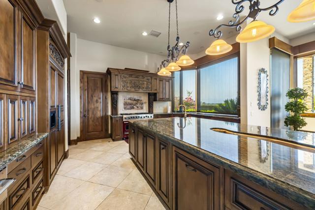 9 Nebulae Way, Rancho Mirage CA: https://media.crmls.org/mediaz/29a1cb9f-982e-46fb-967b-6bc0d6ede986.jpg