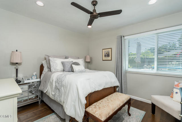 4841 Hill Street, La Canada Flintridge CA: https://media.crmls.org/mediaz/29a209fd-83e9-44ae-b700-cf09cb4dbf4a.jpg