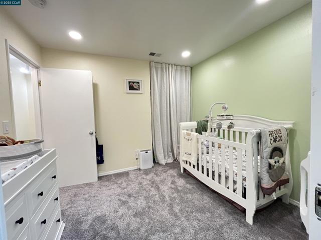 120 Bonita Ct, Rodeo CA: https://media.crmls.org/mediaz/29a25e59-b75f-4d6e-acba-2d1a2aa643eb.jpg