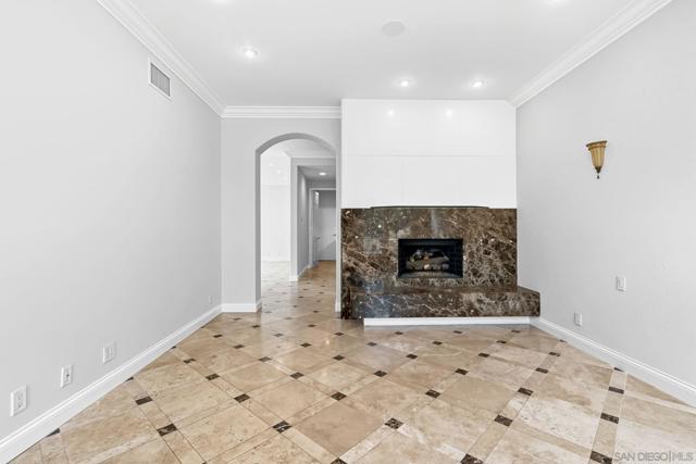 9703 Keeneland Row, La Jolla CA: https://media.crmls.org/mediaz/29a2a5ca-93b8-436f-a727-b29f8436c240.jpg