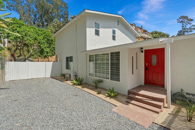 2821 N Arroyo Drive, San Diego CA: https://media.crmls.org/mediaz/29a3bb12-77a4-44b5-8554-90a276e68170.jpg