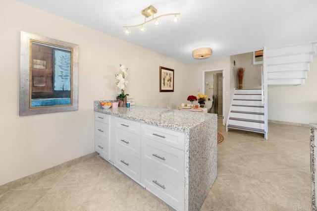 Image 8 of 32 For 9542 Easter Way