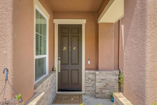 5871 Masoni Place, Gilroy CA: https://media.crmls.org/mediaz/29a54601-6807-4b6b-b127-448d3d1135e8.jpg