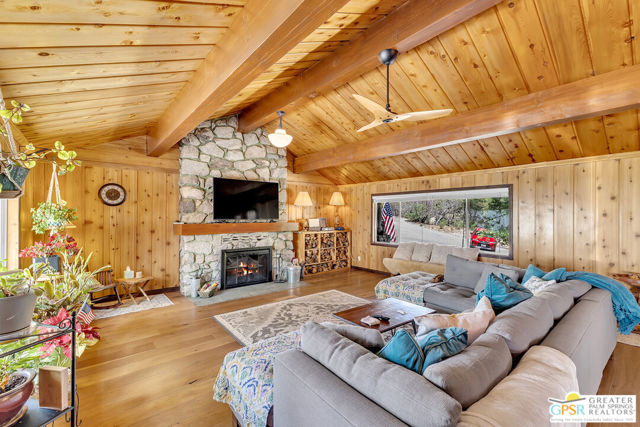 21395 Highway 243, Idyllwild CA: https://media.crmls.org/mediaz/29a64203-0abd-45d8-afe5-a9df371c3613.jpg