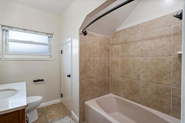 115 12th Avenue, San Mateo CA: https://media.crmls.org/mediaz/29a67106-c6c3-4bc6-b9aa-026e661b300c.jpg