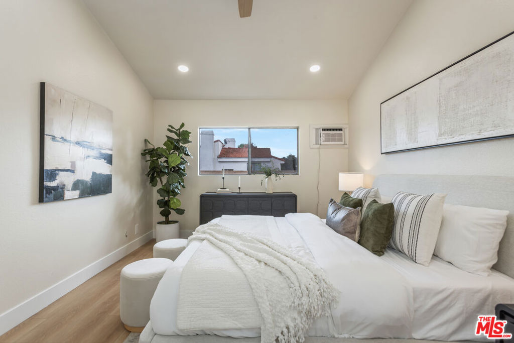 MLS #25623755 image #21