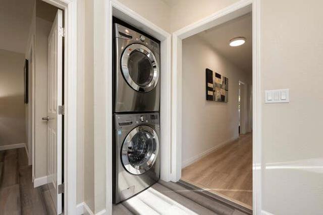 833 Linden Avenue, Burlingame CA: https://media.crmls.org/mediaz/29a73a7b-d826-42e1-b456-54a80177acf6.jpg
