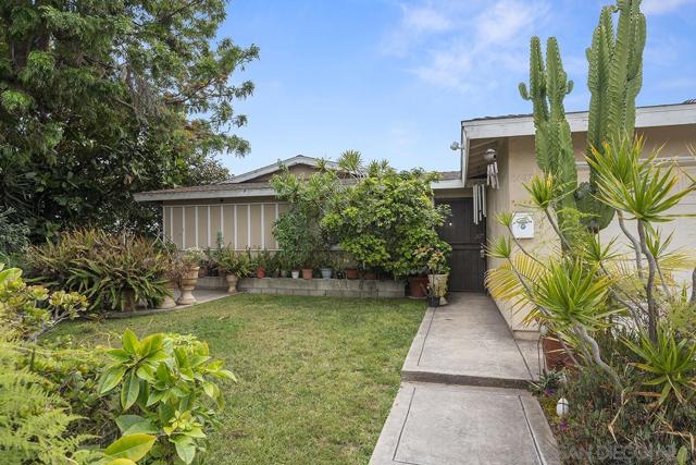 1492 Ilexey Avenue, San Diego CA: https://media.crmls.org/mediaz/29a84d9e-597c-4a42-bb90-37159962c76a.jpg