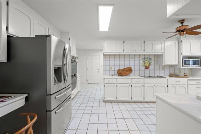 14721 Live Oak Lane, Saratoga CA: https://media.crmls.org/mediaz/29a84dcb-2286-4659-b4ac-5d99d7ca36e9.jpg