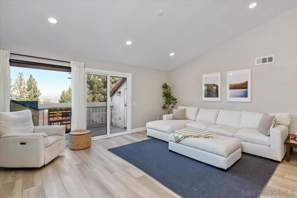 16266 Avenida Venusto - photo 3