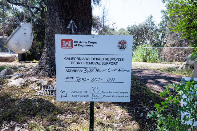 3128 Mount Curve Avenue, Altadena CA: https://media.crmls.org/mediaz/29ac6486-f184-4ea6-87da-295274635948.jpg