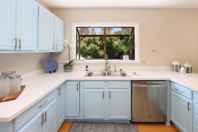 515 Chestnut Street, Santa Cruz CA: https://media.crmls.org/mediaz/29acebf3-1a5a-45e0-b352-fc5ba303003e.jpg