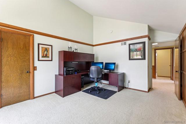 2807 Carlton Way, Fallbrook CA: https://media.crmls.org/mediaz/29ad2401-fadf-4e7c-af58-0f46b8e74f58.jpg