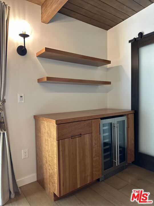 7460 Woodrow Wilson Drive, Los Angeles CA: https://media.crmls.org/mediaz/29ad7df0-591c-4a10-b35e-38fe80ecc54f.jpg
