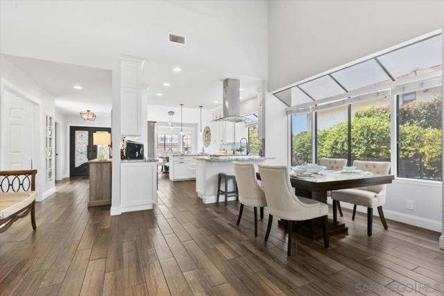 16263 Via Embeleso, San Diego CA: https://media.crmls.org/mediaz/29ae3a22-97d2-4335-9c85-a9bb42c77e35.jpg