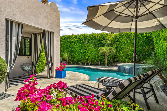 46030 Ocotillo Drive, Palm Desert CA: https://media.crmls.org/mediaz/29ae4c08-665e-4849-aaa3-19d9cb6bd2e7.jpg