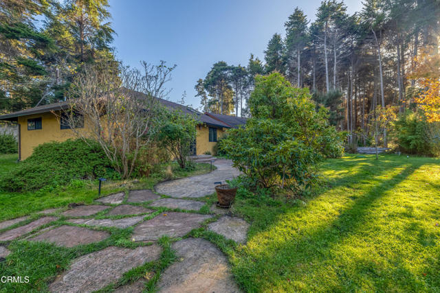 Detail Gallery Image 1 of 42 For 19204 Benson Ln, Fort Bragg,  CA 95437 - 2 Beds | 2 Baths