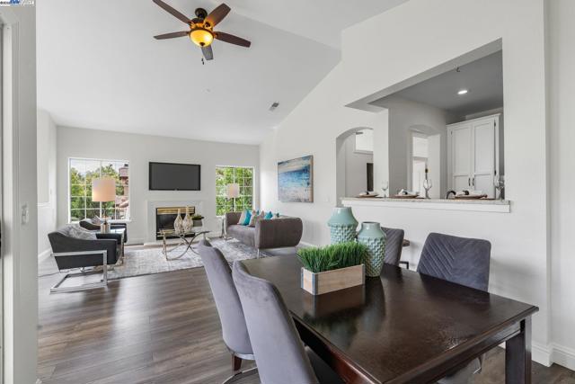 5648 Belleza Dr, Pleasanton CA: https://media.crmls.org/mediaz/29b0602d-e817-4a53-839e-a930bcfdd62e.jpg