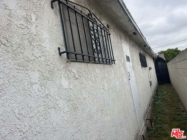 814 E 104th Street, Los Angeles CA: https://media.crmls.org/mediaz/29b122be-880c-4ea7-9d6c-3a971110f43f.jpg