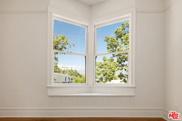 4219 N Figueroa Street, Los Angeles CA: https://media.crmls.org/mediaz/29b1564b-eaf9-4878-b6a2-8670697c55f1.jpg