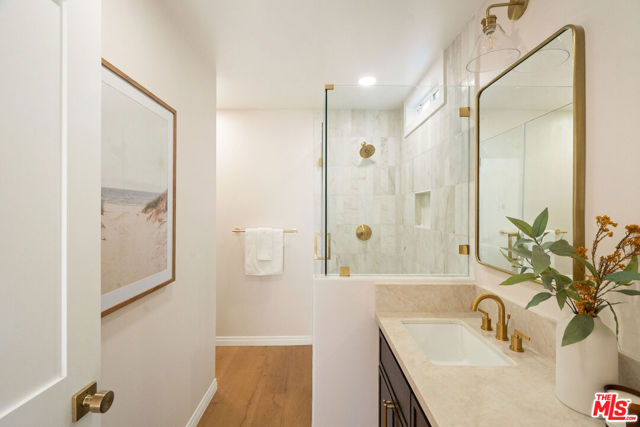 5103 Parkglen Avenue, Los Angeles CA: https://media.crmls.org/mediaz/29b196d2-789c-4afb-b2b1-cfacf92a1a22.jpg