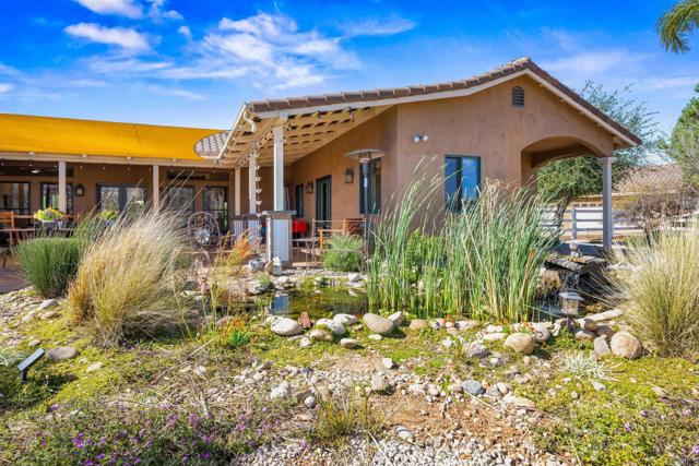 15636 Sage Hill Drive, Ramona CA: https://media.crmls.org/mediaz/29b1cfb3-f7fd-4d56-a0a0-f0e0f03edf1f.jpg