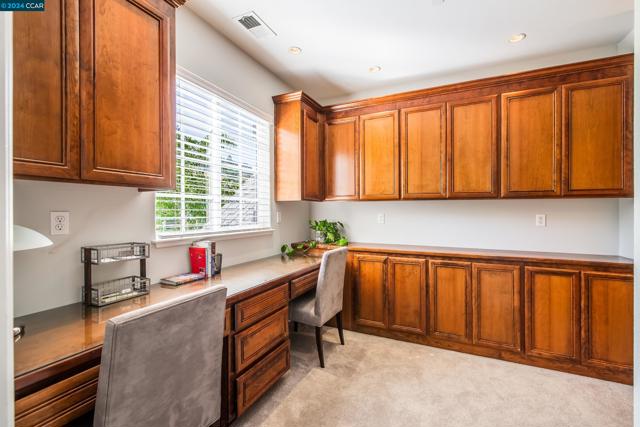Image 31 of 59 For 45 Laird Dr  