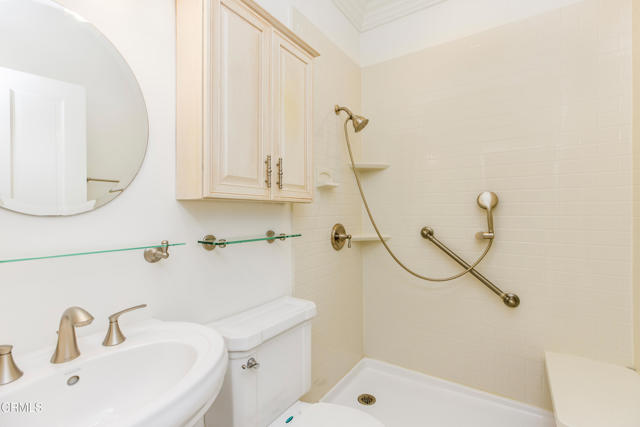 1184 Arden Road, Pasadena CA: https://media.crmls.org/mediaz/29b235fd-6afc-41a7-9337-30d535912797.jpg