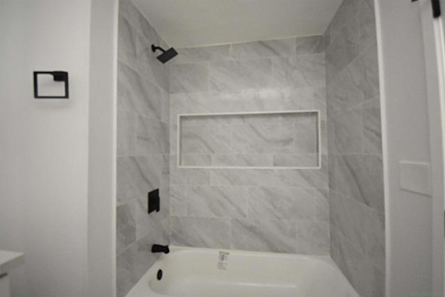 CUSTOM TILE SHOWER