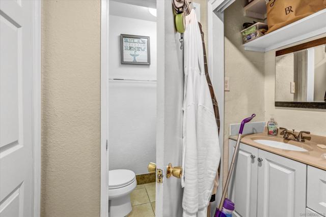 2877 47Th St, San Diego CA: https://media.crmls.org/mediaz/29b37c43-17dc-4035-b7bd-16fd28134730.jpg