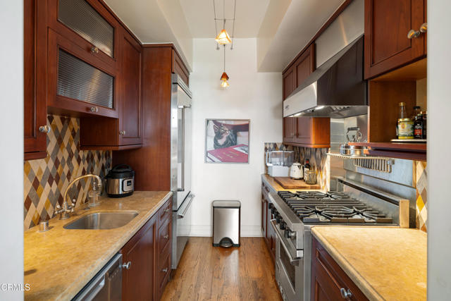 Detail Gallery Image 17 of 40 For 99 S Raymond Ave #409,  Pasadena,  CA 91105 - 0 Beds | 1 Baths