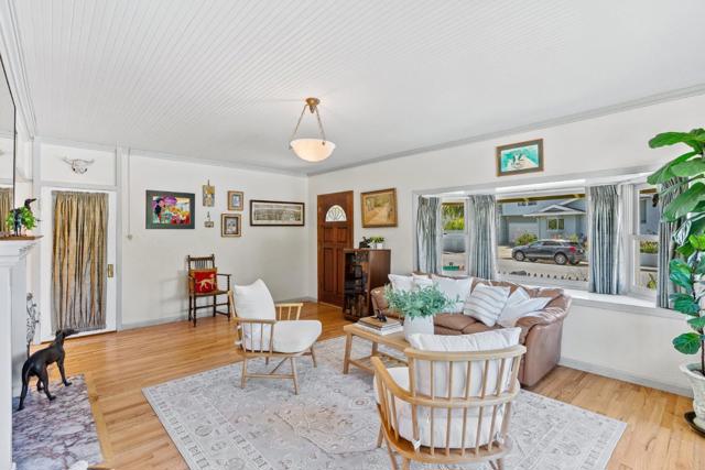 150 Darwin Street, Santa Cruz CA: https://media.crmls.org/mediaz/29b44d4d-b680-4a38-9d9f-d6da6ef5c099.jpg