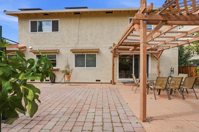 2878 Glen Ascot Way, San Jose CA: https://media.crmls.org/mediaz/29b453f3-403f-4ab5-bd00-f2f5bec202df.jpg