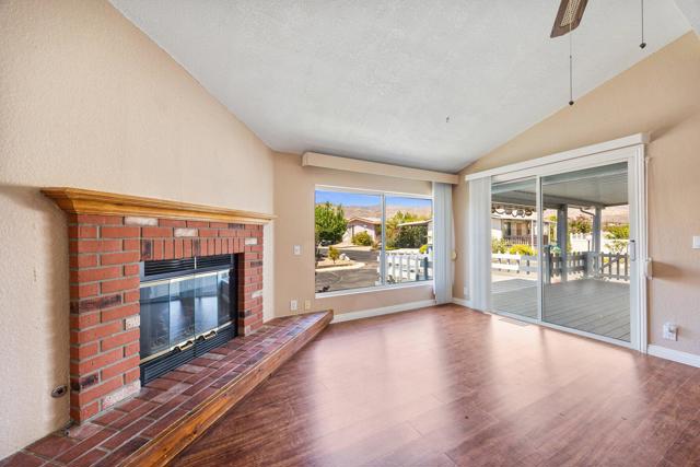 74711 Dillon Road, Desert Hot Springs CA: https://media.crmls.org/mediaz/29b658eb-c474-4567-9853-cecfd7e5912c.jpg