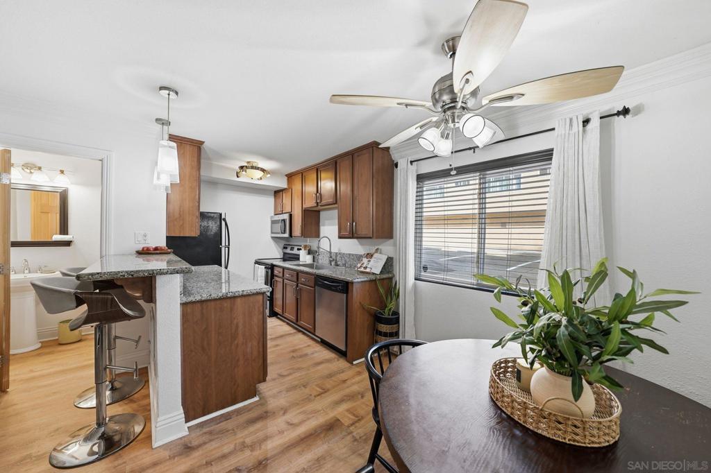 5505 Adelaide Ave - photo 9