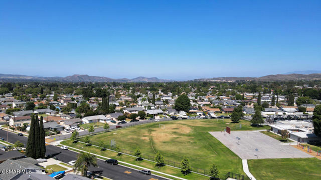 3064 Galena Avenue, Simi Valley CA: https://media.crmls.org/mediaz/29b7a8ff-39c9-40a6-b186-101422eeb28b.jpg