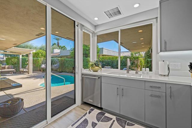 2 Whittier Court, Rancho Mirage, CA 92270