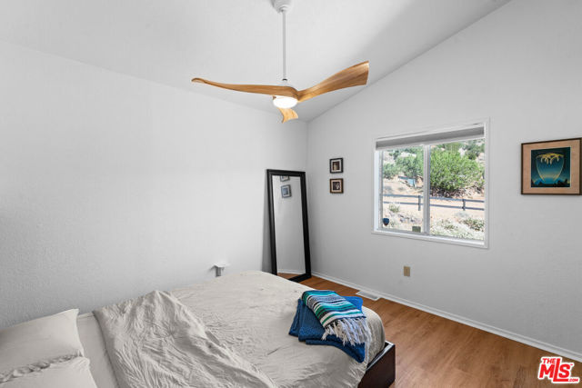 1794 Rebel Road, Acton CA: https://media.crmls.org/mediaz/29bc4fe4-9ca4-4a44-b046-304a802e7a11.jpg